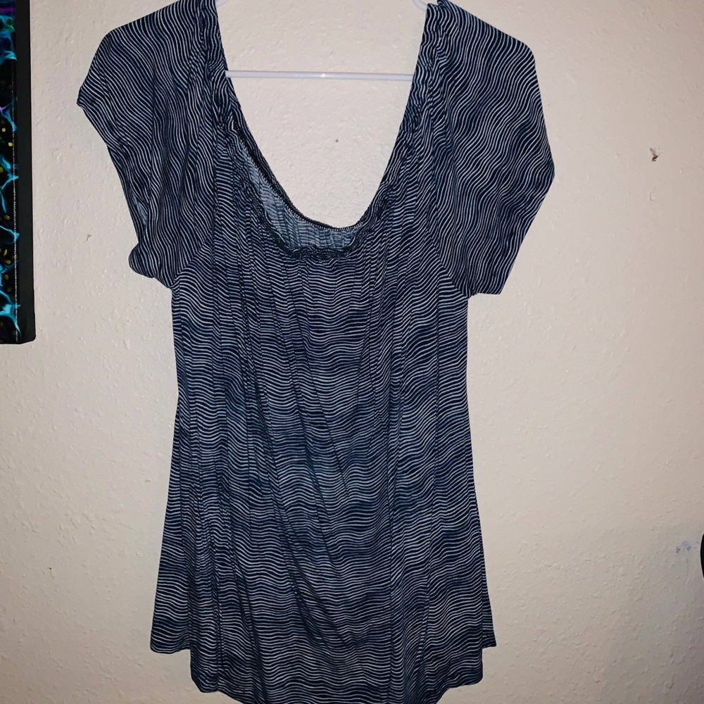 Old navy open shoulder top XL